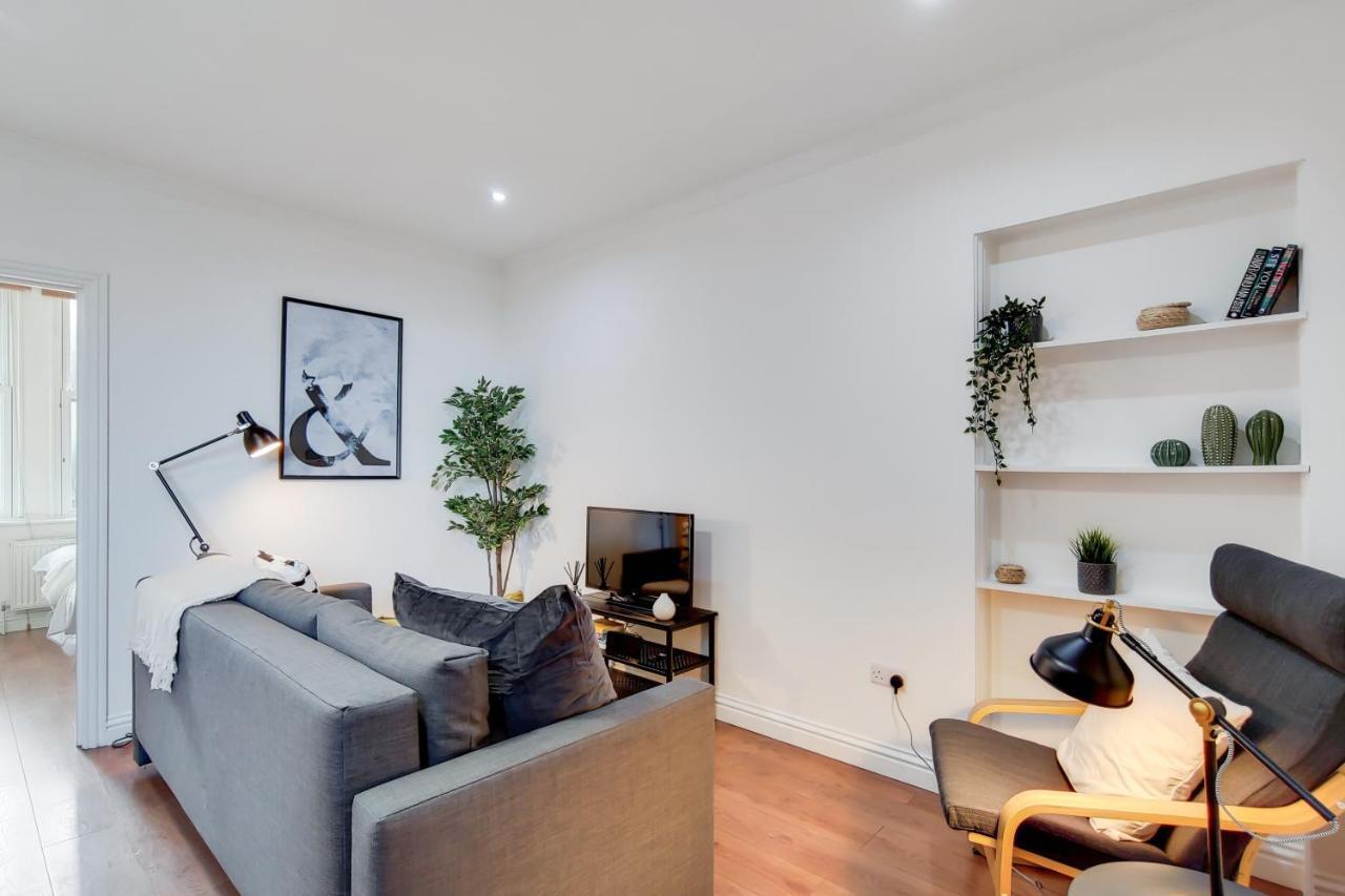 Welcomestay Tooting Broadway 3 Bedroom Apartment ลอนดอน ภายนอก รูปภาพ